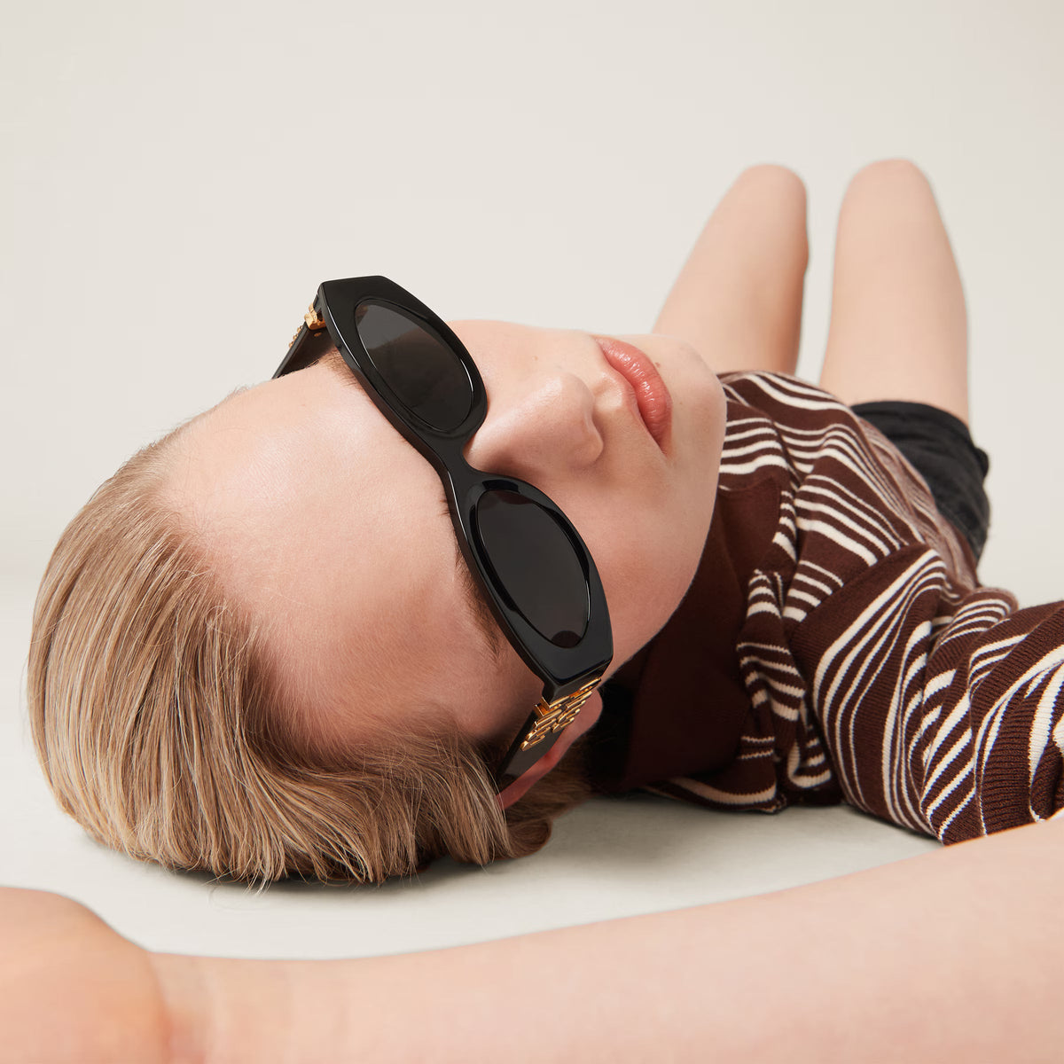 Miu Miu Women MU 11WS Glimpse Oval Black / Slate Grey Sunglasses